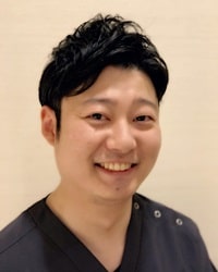 歯科医師 石井